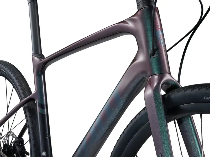 Giant FastRoad AR Advanced 1 Road Bike in Dark Iridescent-2