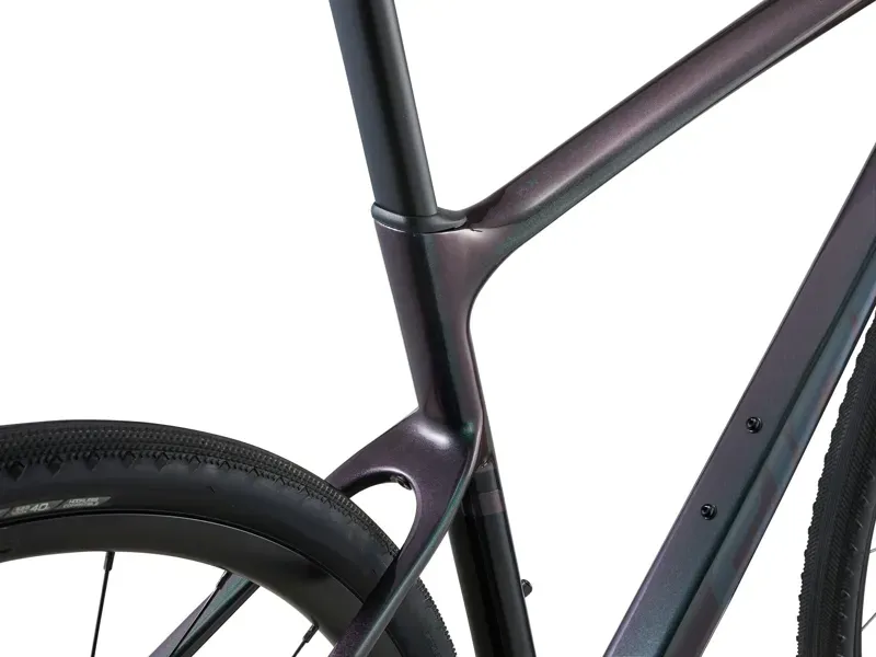 Giant FastRoad AR Advanced 1 Road Bike in Dark Iridescent-4