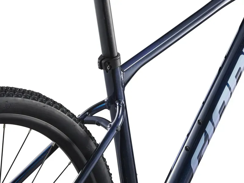 2026 Giant Roam 3 Gravel Bike in Ultra Navy-5