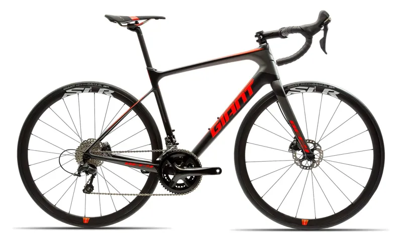 2018 GIANT DEFY ADVANCED PRO 2 CARBON ROAD DISC BIKE, MATT CARBON/RED