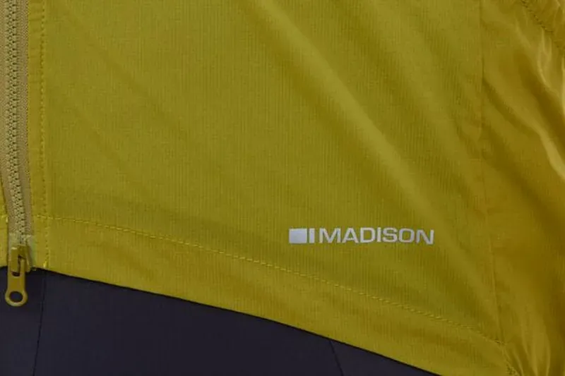 MADISON Roam Men's Windproof Packable Primaloft Gilet in grey -2