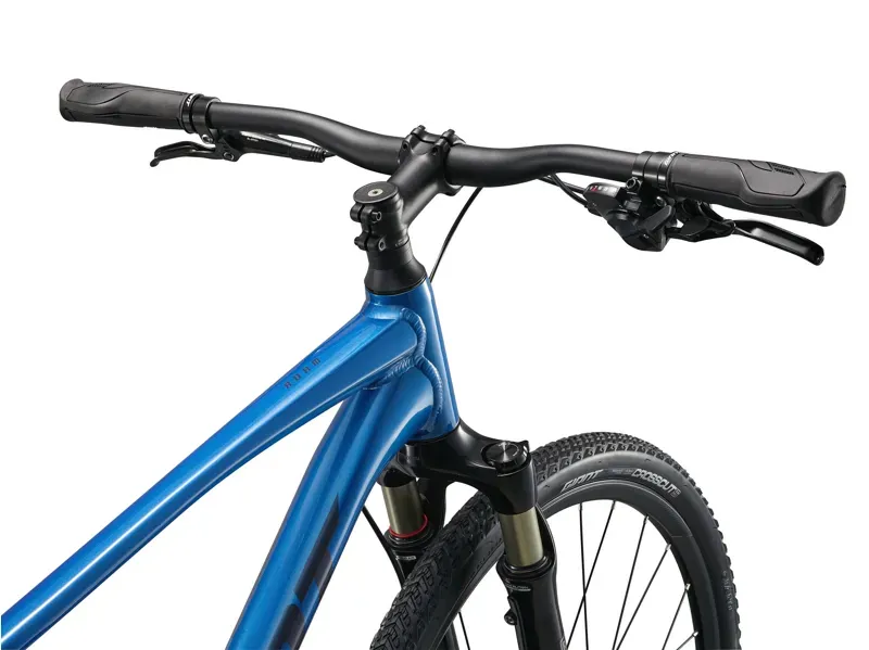 2026 Giant Roam 1 Gravel Bike in Electron Blue-5