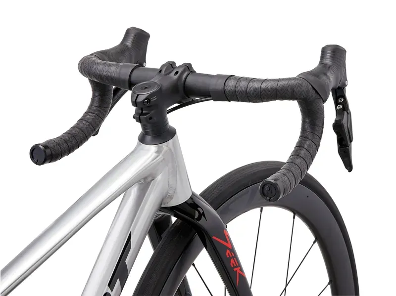 2026 Giant Seek 1 Kids Bike in Raw Aluminum-6