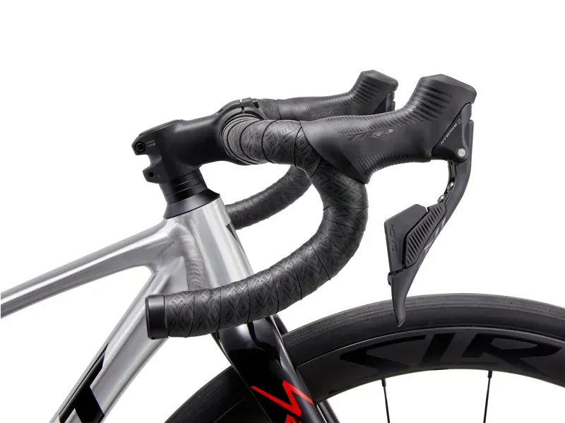 2026 Giant Seek 1 Kids Bike in Raw Aluminum-7