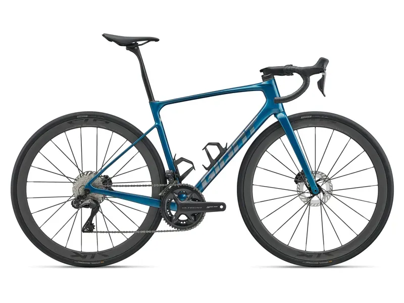 Giant Defy Advanced Pro 0 Road Bike in Luminous Lagoon/Chrome