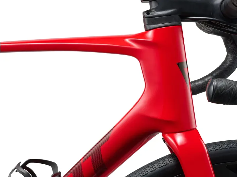 Giant Defy Advanced Pro 2 Road Bike in Rosso Corsa-2