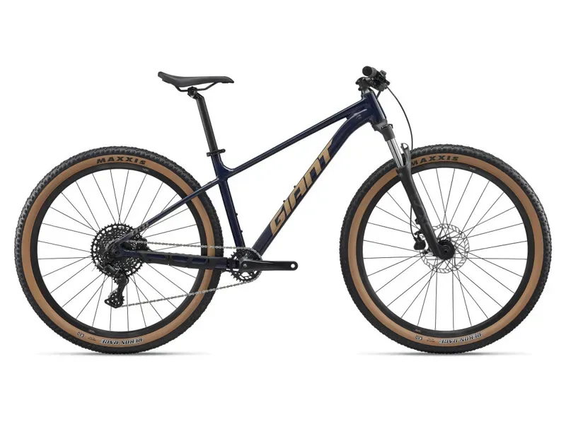 2027 Giant Talon 29 2 MTB in Eclipse