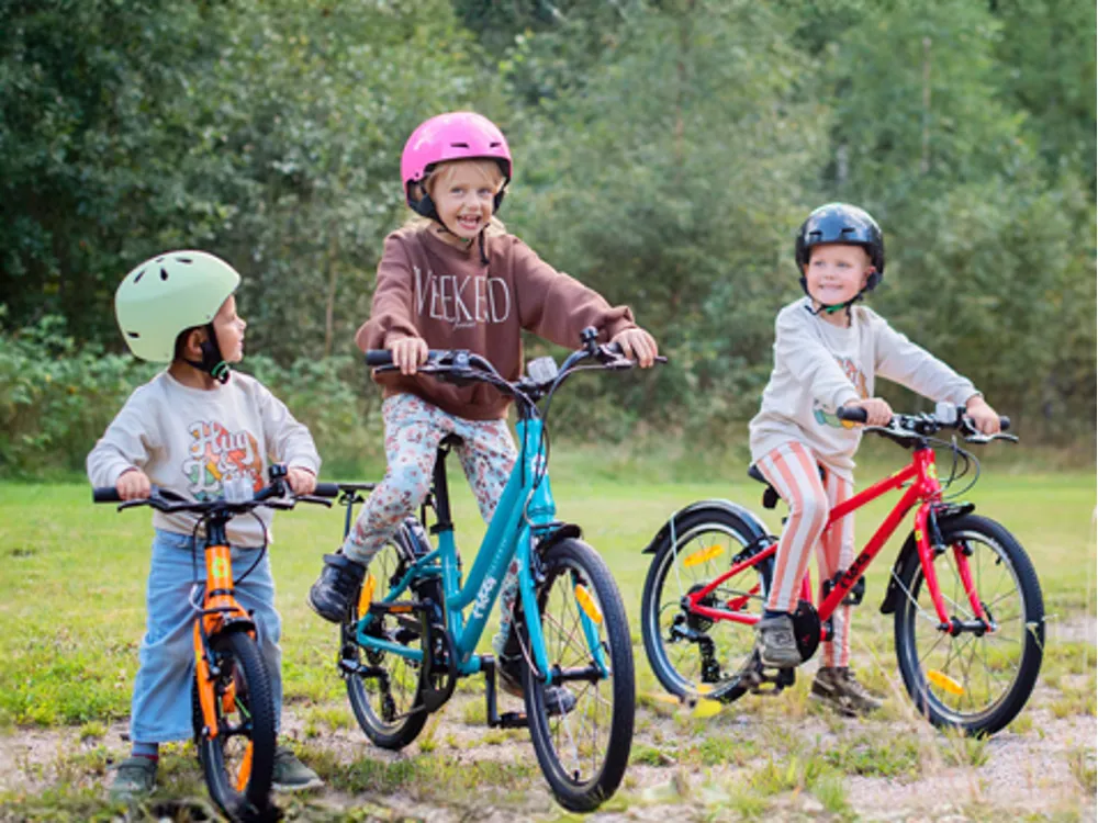 Inspire young riders with kids’ bikes that are safe, durable, and designed for endless fun and learning.