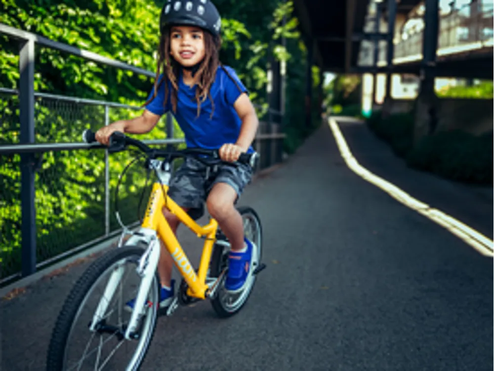 Woom Original 4 pedal bike for children aged 5-6, easy to ride