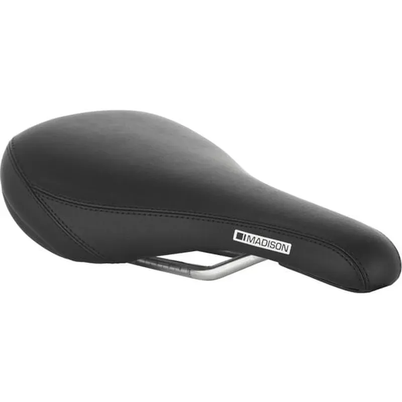MADISON Flux Junior SADDLE Black 130 mm x 240 mm