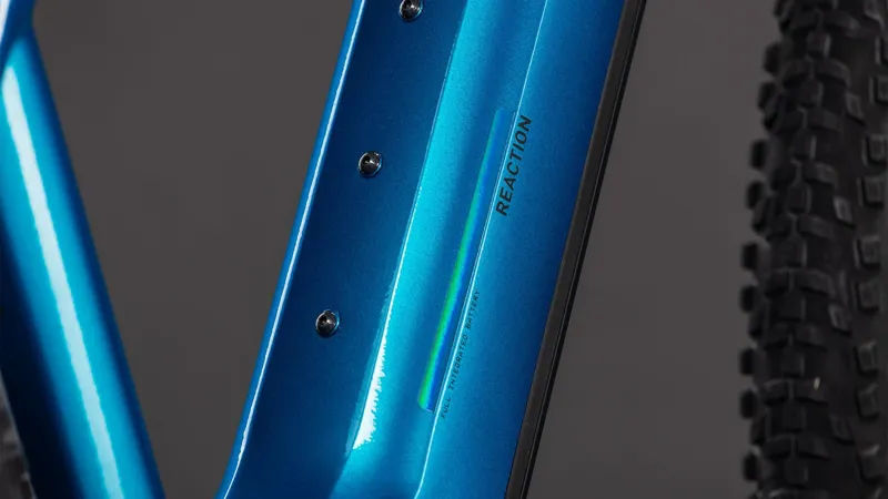 2026 Cube Reaction Hybrid Performance 600 - Hardtail eBike - Electric Blue / Dazzle-3