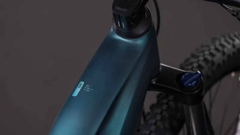 2026 Cube Reaction Hybrid One 800 - Trapeze frame eBike - Royal Green / Prism-2