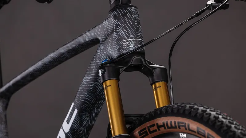 2026 Cube Phenix C:68X SLT - Carbon hardtail mountain bike - Matrix Black and White-7