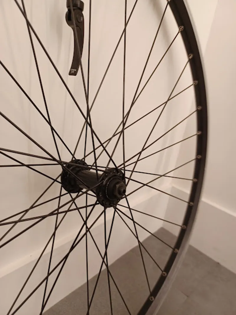 700C Wheel Alloy Hub Mach1 240 Rim 36H QR Black front 10.8-1