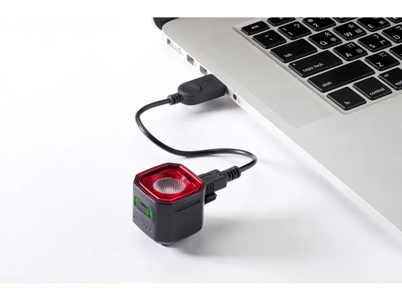 Giant Recon TL 100 Cycling Rear Light - Black-2