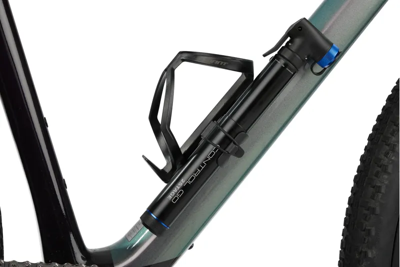 Giant Control Go 2Stage Mini Pump - Presta or Schrader valves - Black-2