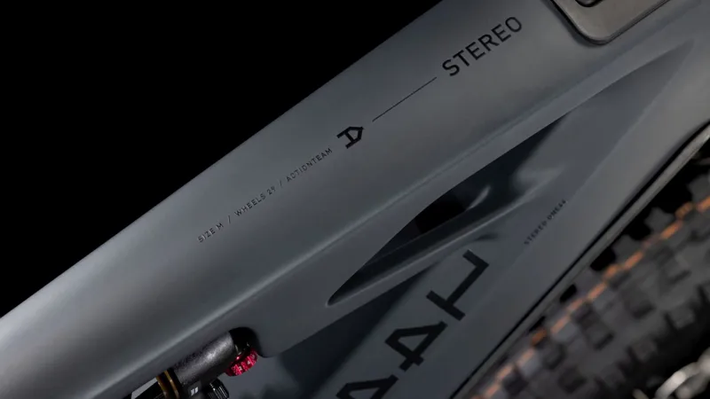 2025 Cube Stereo Hybrid One44 HPC AT - Electric Full Suspension Mountain Bike - Carbon / Gold-5