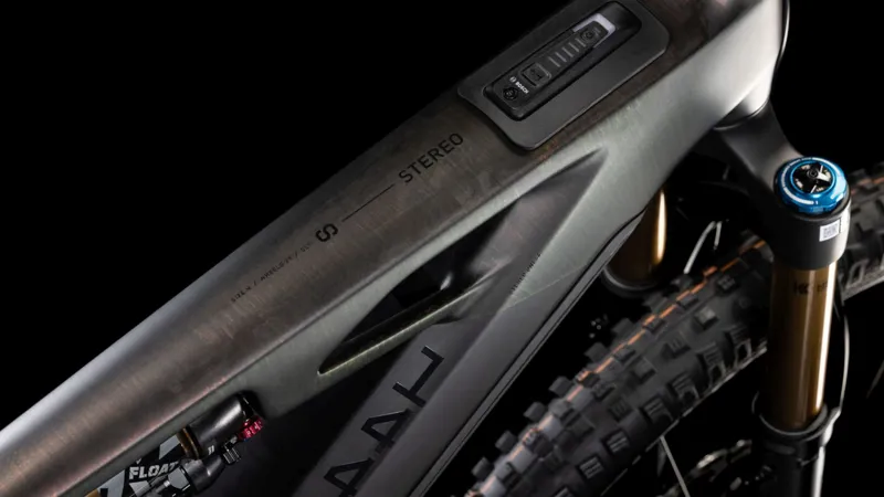 2025 Cube Stereo Hybrid ONE44 HPC SLT 800 - Full Suspension Electric Bike - Liquid Lava / Black-6