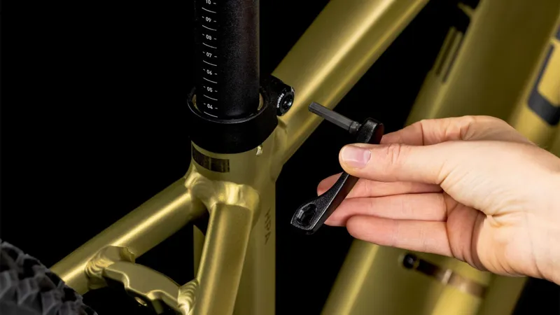 2025 Cube Reaction Hybrid Performance 500 - Electric Hardtail Mountain Bike - Golden Lime / Black-4