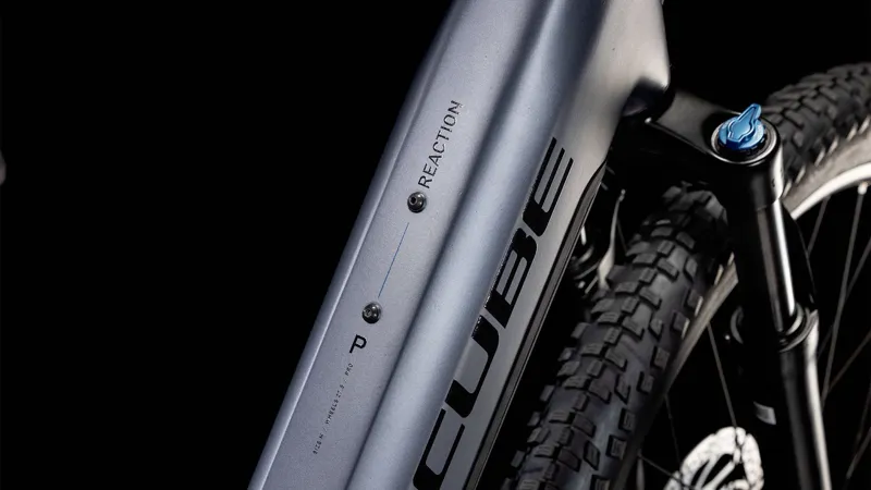 2025 Cube Reaction Hybrid Pro 600 - Step Thru Electric Hardtail Mountain Bike - Metallic Grey / Black-2