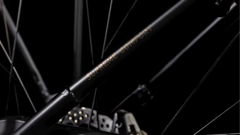 2025 Cube Supreme Hybrid Comfort SLX 625 Easy Entry - Electric Hybrid Bike - Black / Metal-2