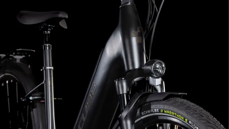 2025 Cube Supreme Hybrid Comfort SLX 625 Easy Entry - Electric Hybrid Bike - Black / Metal-1