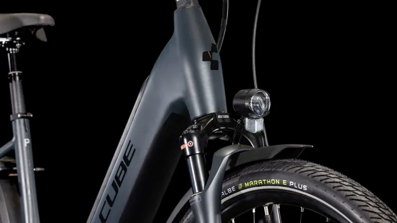 2025 Cube Supreme Hybrid Deluxe Pro 625 Easy Entry - Electric Hybrid Bike - Night / Black-1