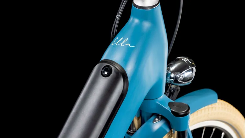 2025 Cube Ella Hybrid 500 - Electric Hybrid Bike - Sphere Blue / Creme-4