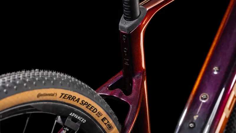 2025 Cube Nuroad Hybrid C:62 SLT 400X - Electric Gravel Bike - Solar Eclipse / Bronze-3