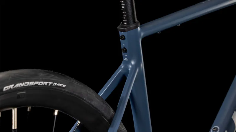 2025 Cube Attain Pro - Claris equipped Road Bike - Night Flight / Grey-4