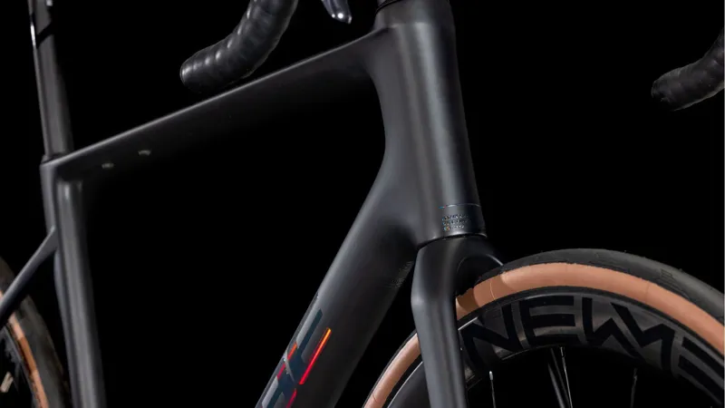 2025 Cube Attain C:62 SLT - Ultegra Di2 equipped Road Bike - Carbon / Rainbow-7