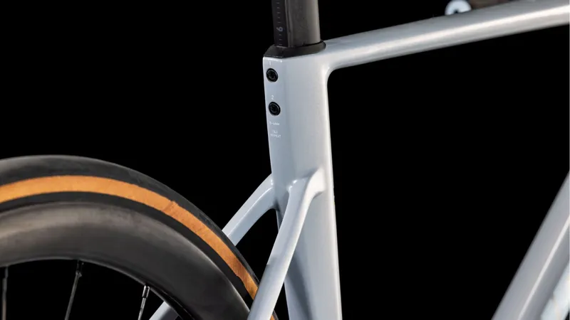 2025 Cube Litening Air C:68X Pro - Aero Road Bike - Fog Grey / White-4