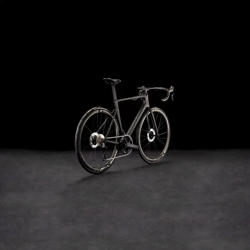 2025 Cube Litening Air C:68X Race - Aero Road Bike - Blackline-1