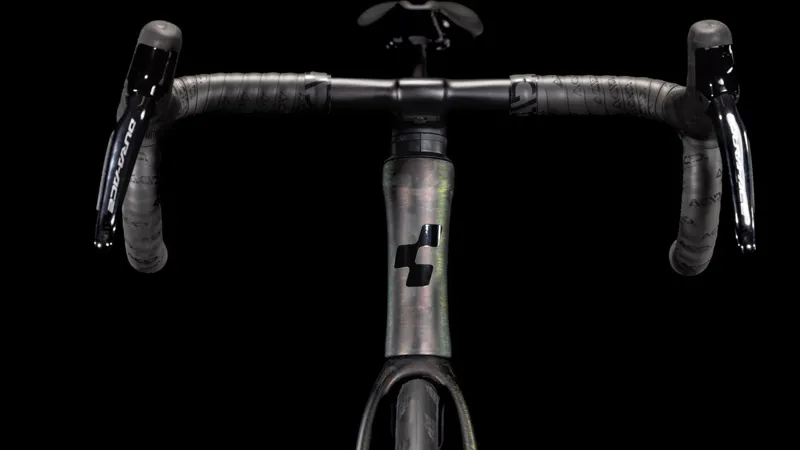 Cube Litening Air C:68X SLT - Aero Road Bike - Liquid Lava / Black-6