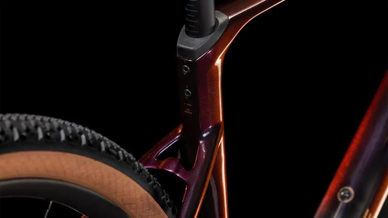 2025 Cube Nuroad C:62 SLX - SRAM AXS equipped Carbon Gravel bike - Solar Eclipse / Aurum-4