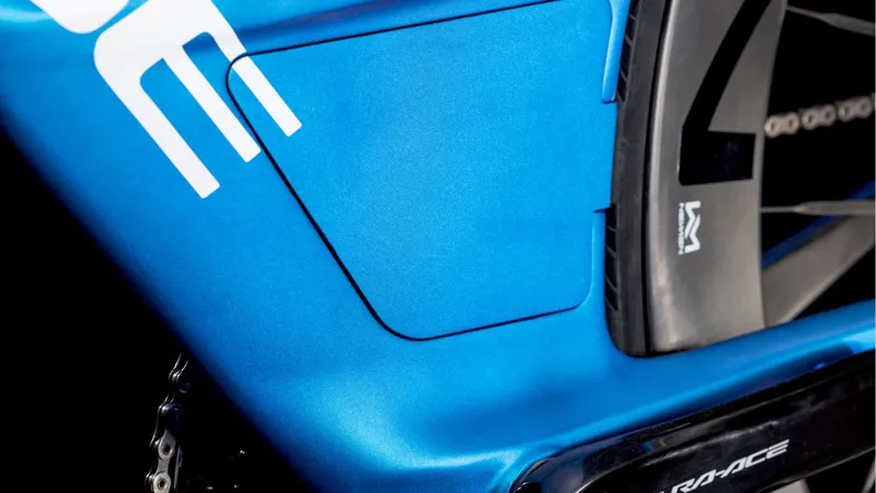 2025 Cube Aerium C:68X SLT - Carbon Time Trial / Triathlon Bike - Nebula / White-4