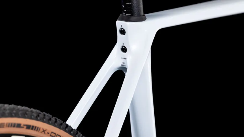 2025 Cube Cross Race C:62 Race - Carbon Cyclocross Bike - Polar White / Blue-4