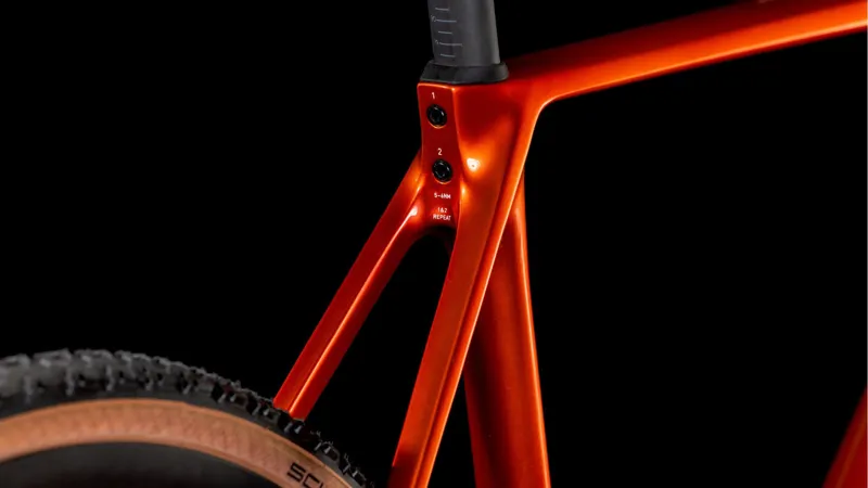 2025 Cube Cross Race C:62 SLX - Carbon Cyclocross Bike - Electric Orange / White-4