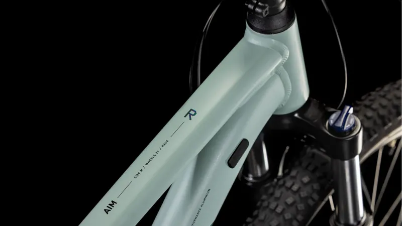 2025 Cube Aim Race - Hardtail Mountain Bike - Frozen Grape / Turmalin-2