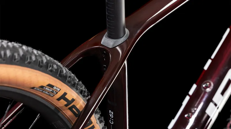 2025 Cube Reaction C:62 SLX - Carbon Hardtail Mountain Bike - Liquid Red / White-3