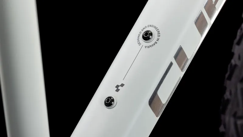 2025 Cube Nature EXC - Trapeze frame Hybrid Bike - Sea Salt / Pyrite-4