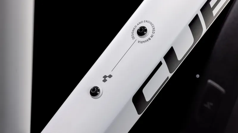 2025 Cube Nature Pro Allroad - Fully Equipped Trapeze frame Hybrid Bike - Cotton / Black-4