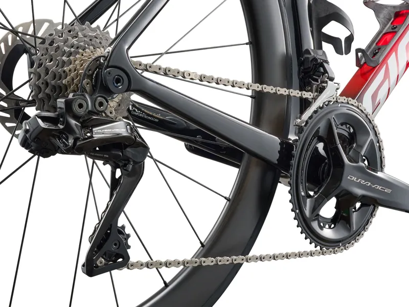 2026 Giant Propel Advanced Pro Dure Ace Road Bike in Rosso Corsa-2