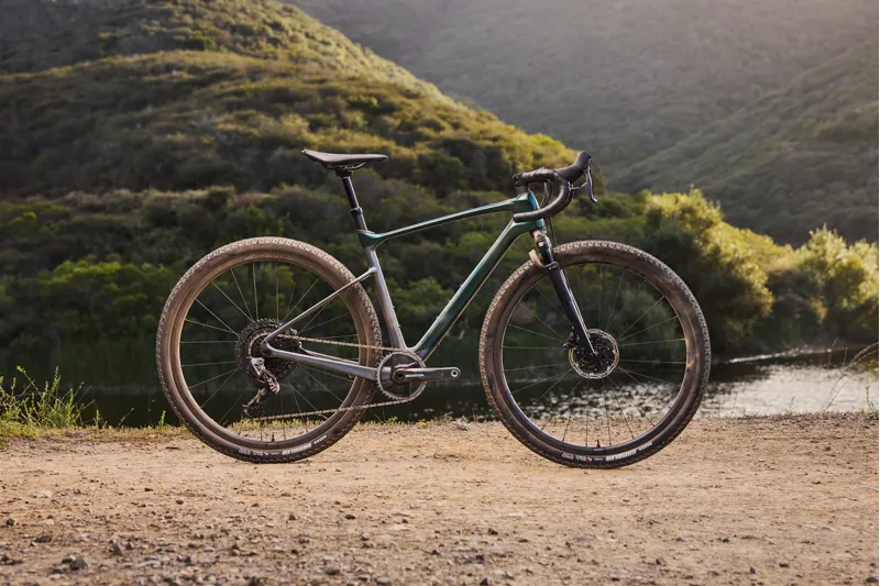 2024 Giant Revolt X Advanced Pro 0 Gravel Bike - Kelp Forest / Charcoal-6