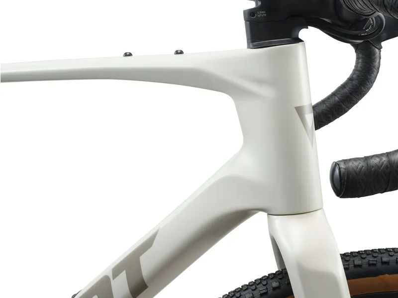 2026 Giant Revolt Advanced 0 - Carbon Gravel Bike - Snow Drift-2