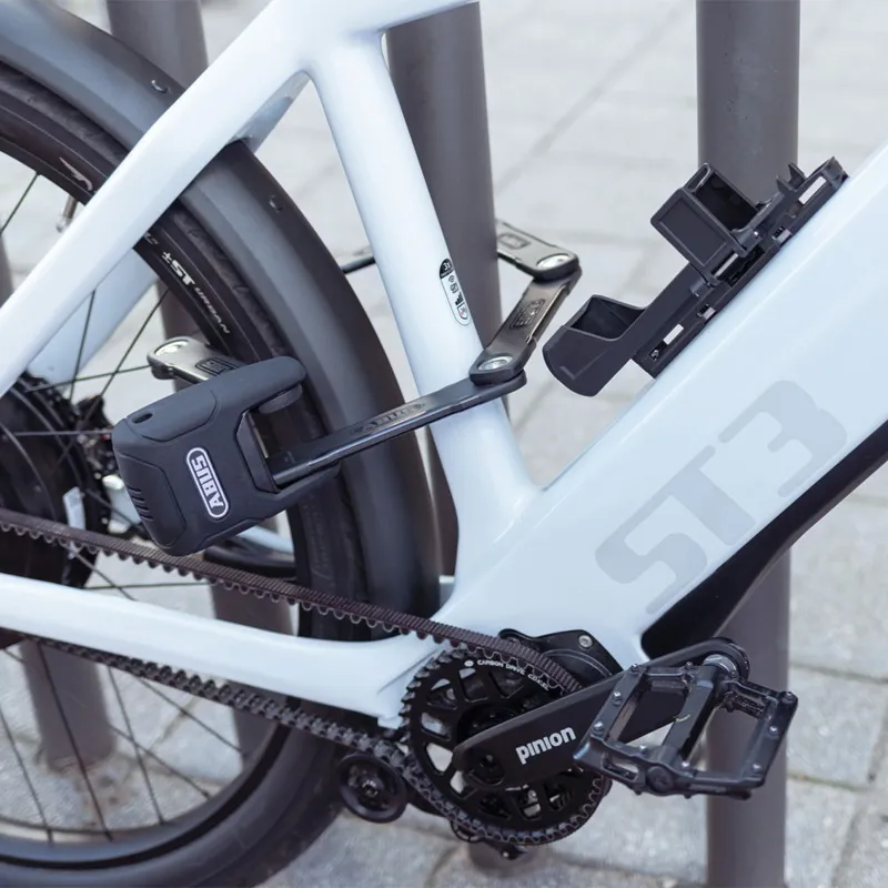 ABUS Bordo Granit Alarm 6500KA Folding Lock - 90cm with SH Bracket - Pedal Cycle Gold-2