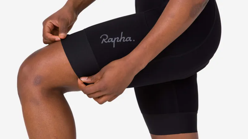 Rapha Women's Regular Cargo Shorts - Black/Black-6