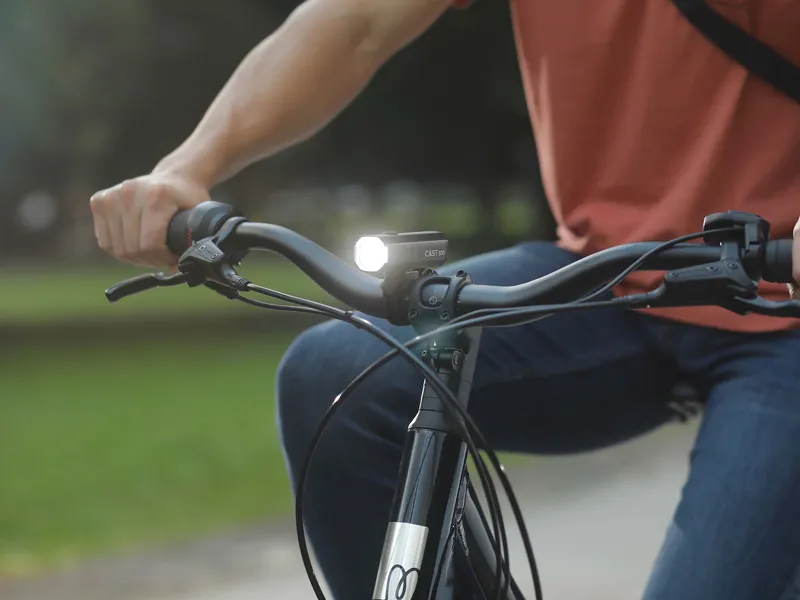 Momentum Cast HL500 - Front Light-2