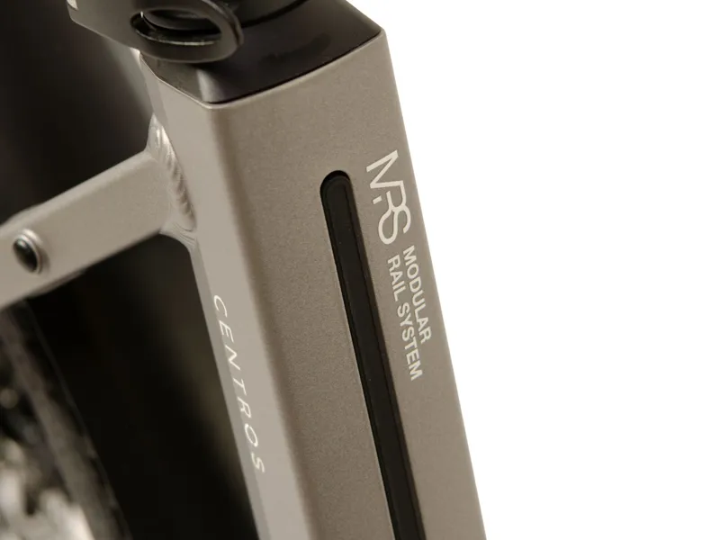 2023 Raleigh Centros - Hub Geared Electric Bike - Silver and Mint-7