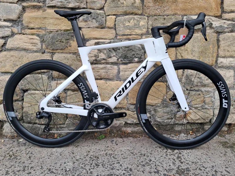 Custom Ridley Noah 105 Di2 - Pearl White - Upgraded Wheelset